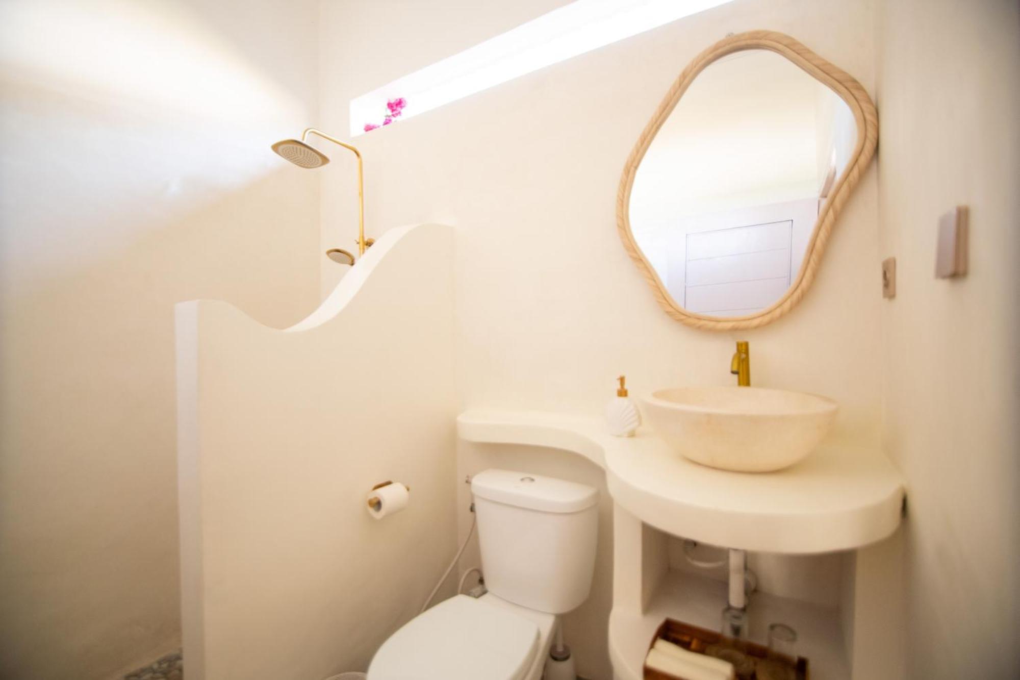 Isla De Agua Hotel Гили Еър Екстериор снимка