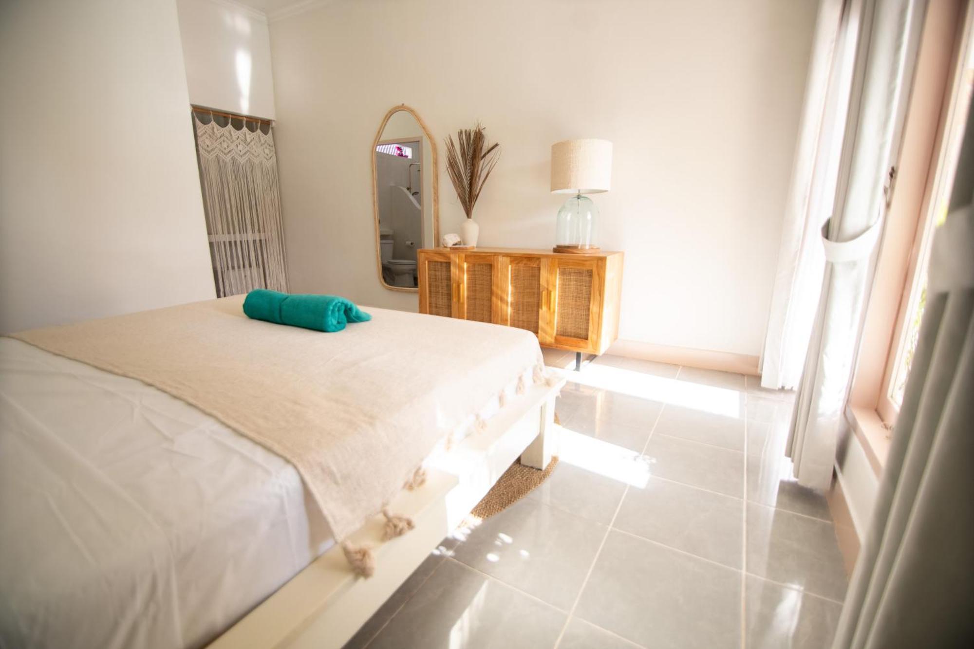 Isla De Agua Hotel Гили Еър Екстериор снимка