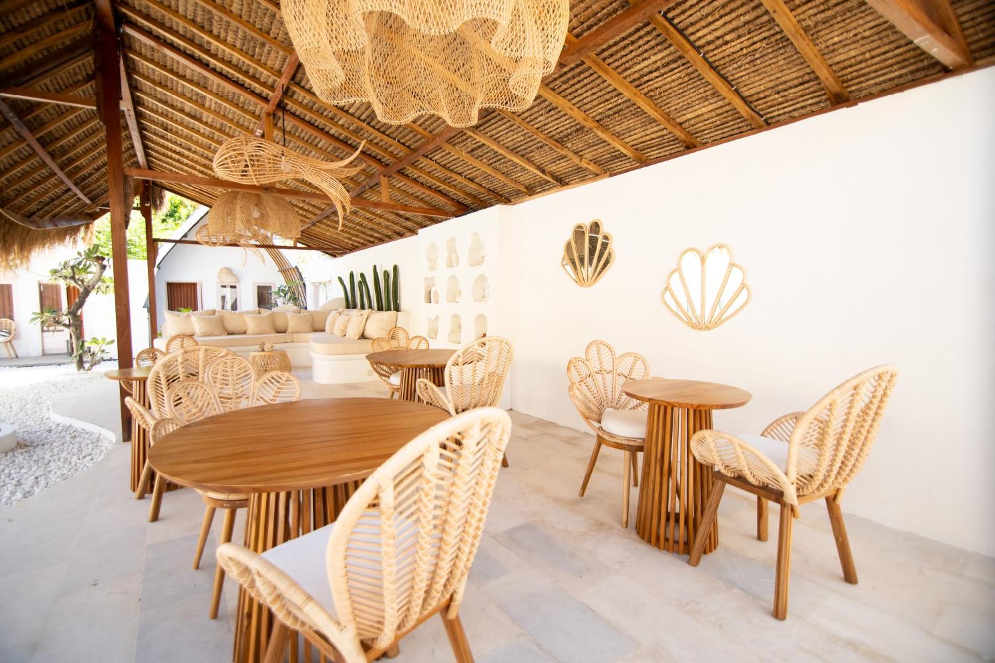 Isla De Agua Hotel Гили Еър Екстериор снимка